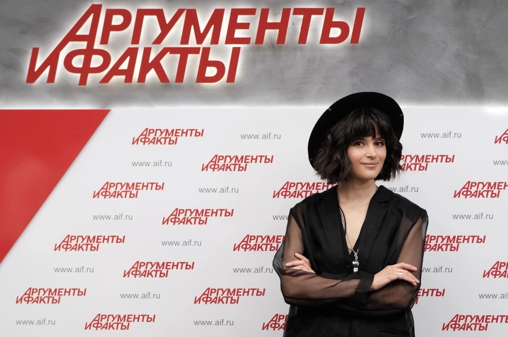 Женя Любич думает о словах и мелодии, а не о том, какой эффект песня возымеет в соцсетях.