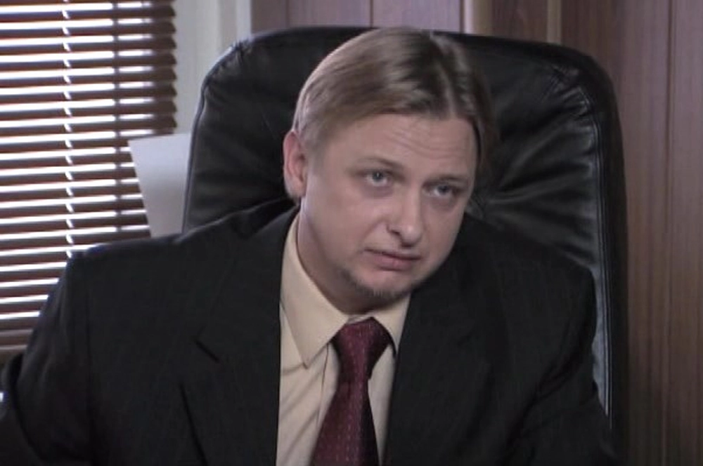 Максим Глотов в сериале «Две сестры-2», 2009 г.
