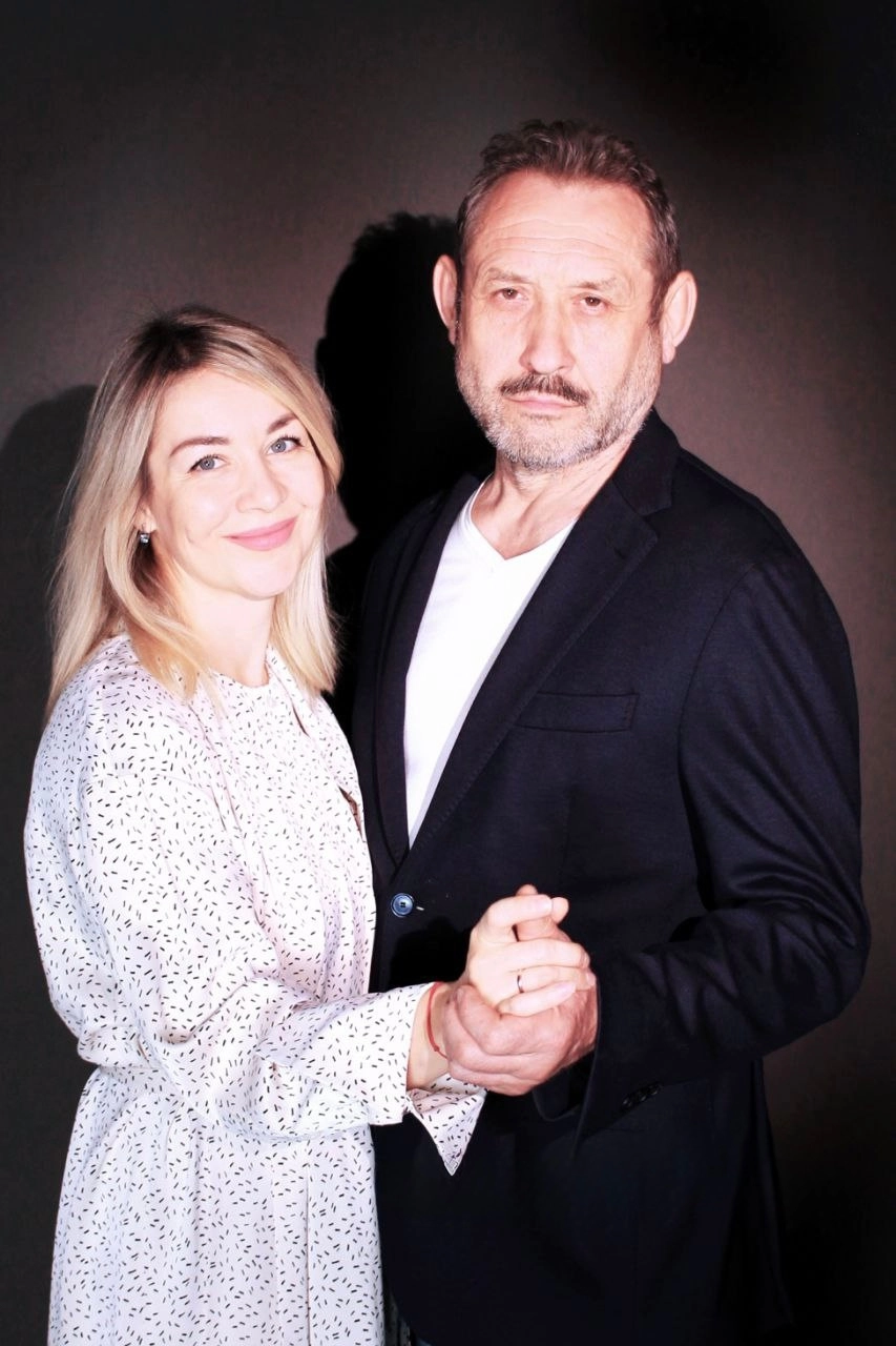 Ирина Усольева профессионально занимается психологией, проводит тренинги и консультации по семейным отношениям.