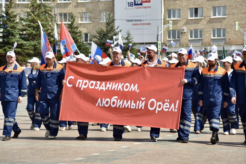 Проводить Парад предприятий в День города уже стало доброй традицией.