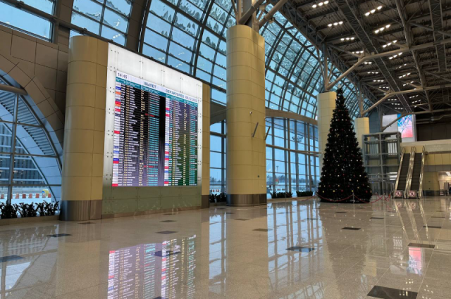 нужно свыкнуться с мыслью, что в сегодняшних реалиях возможна задержка рейса, и продумывать перед путешествием план «Б»