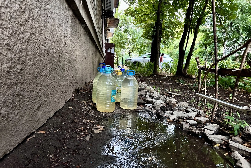 Как ветеран Донецка восстановил воду в квартирах соседей