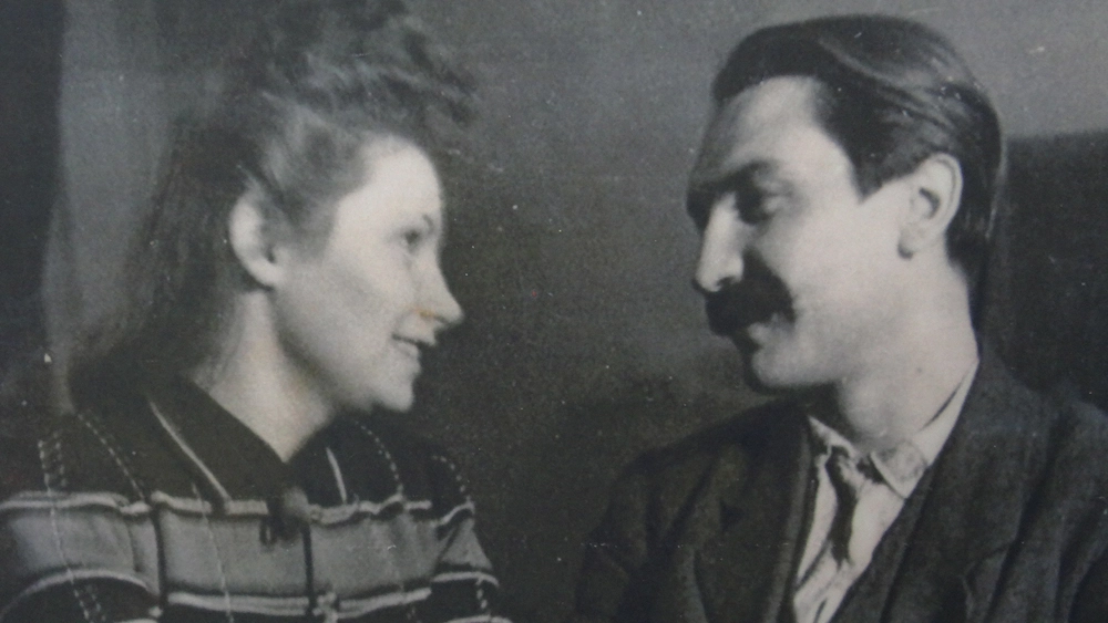 С мужем Сергеем она прожила всего шесть лет.