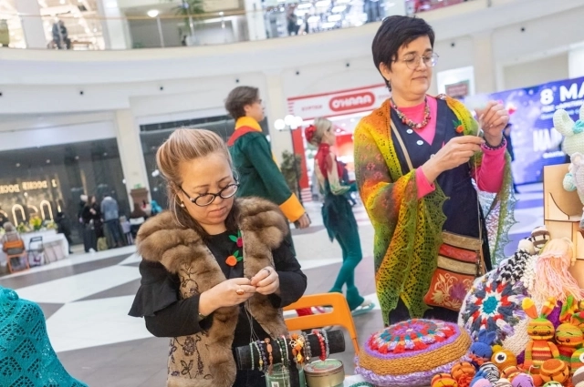 Благотворительная ярмарка «Подарошная». 