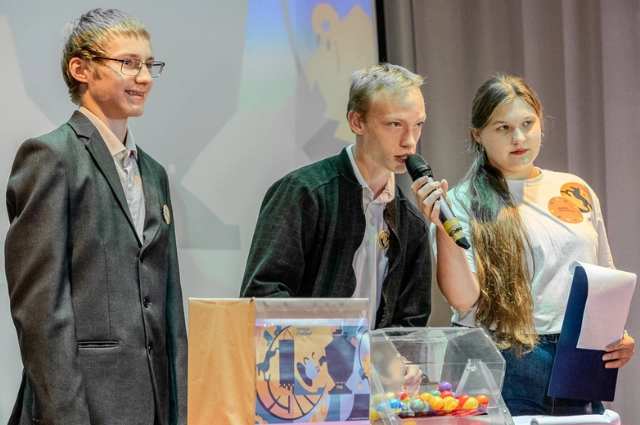 Культ самовара. В Нижнеиргинском прошёл праздник в честь открытия мурала