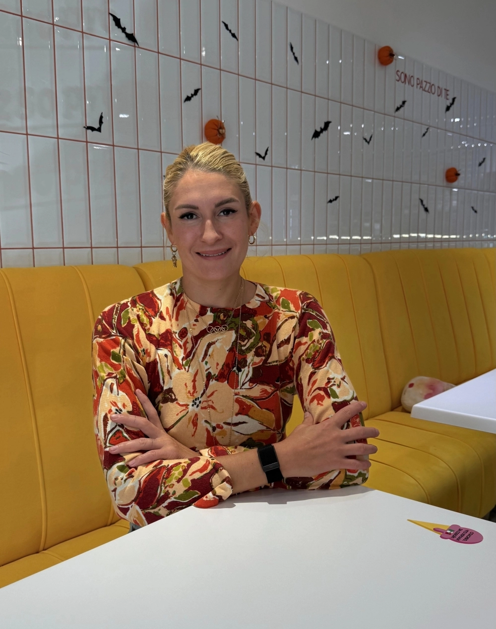 После завершения спортивной карьеры Владлена вместе с мужем развивает собственную джелатерию (кафе).