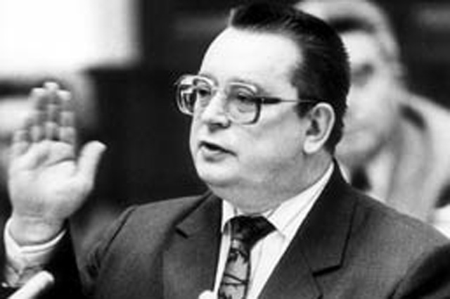 Валентин Павлов.