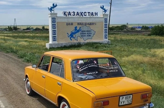 Машина доехала до Казахстана, пересекла Грузию и скоро будет в Турции.
