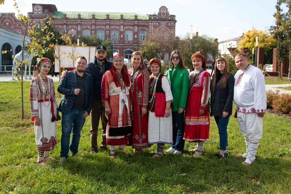 В регионе проводятся сотни национально-культурных мероприятий.