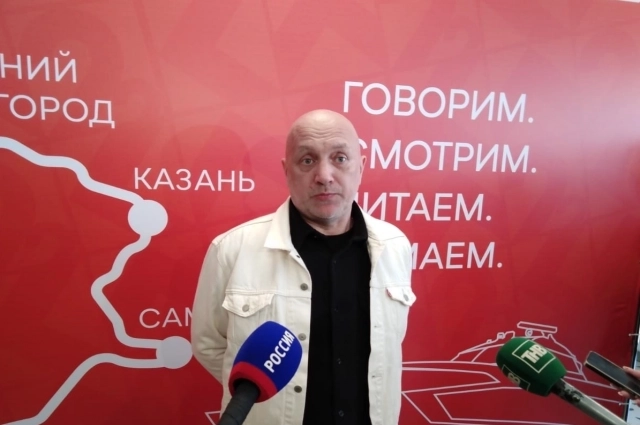 Известный писатель, вЗахар Прилепин прибыл в столицу Татарстан в составе Культурного десанта 45/25.