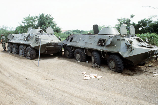 Уничтоженные БТР-60ПБ ВС Гренады.