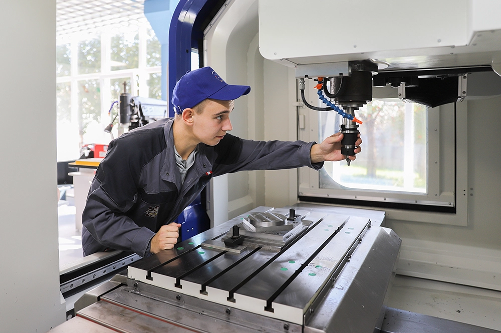 Елецкий колледж экономики, промышленности и отраслевых технологий.