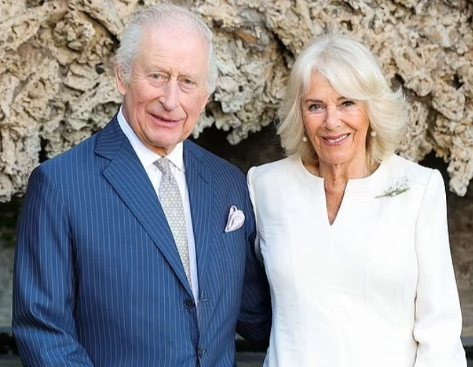 Ювелирное изделие было сохранено в королевской сокровищнице/