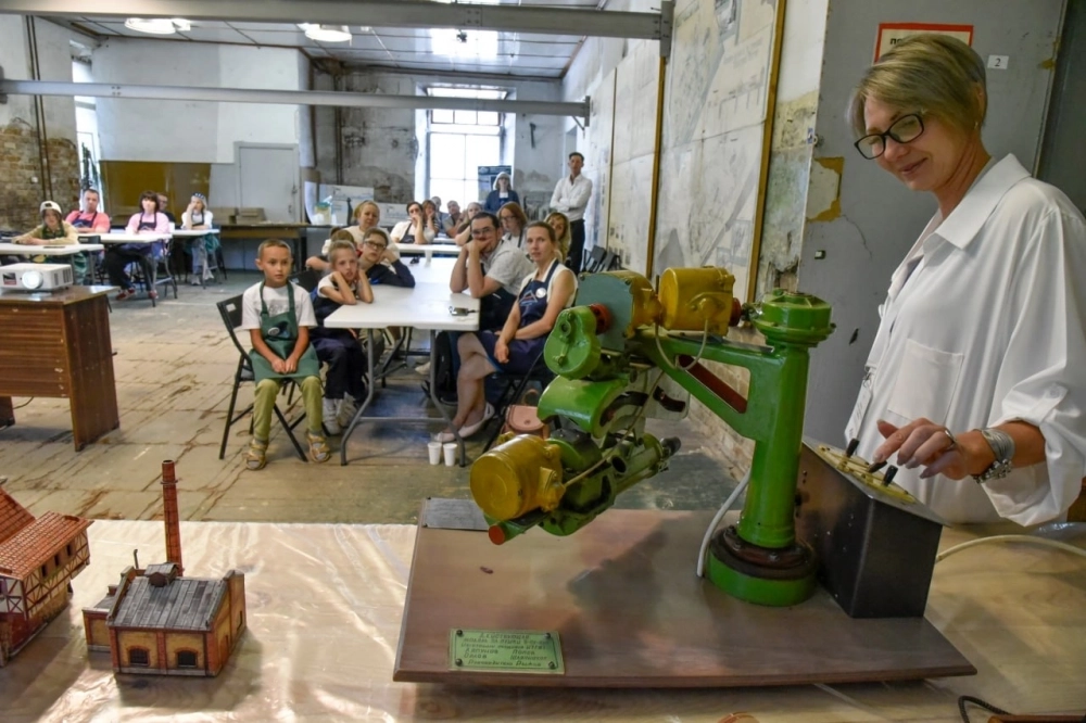 Искусство макетирования того, чего нет.