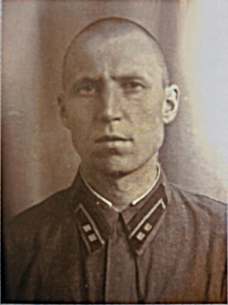 Дмитрий Шеляков.