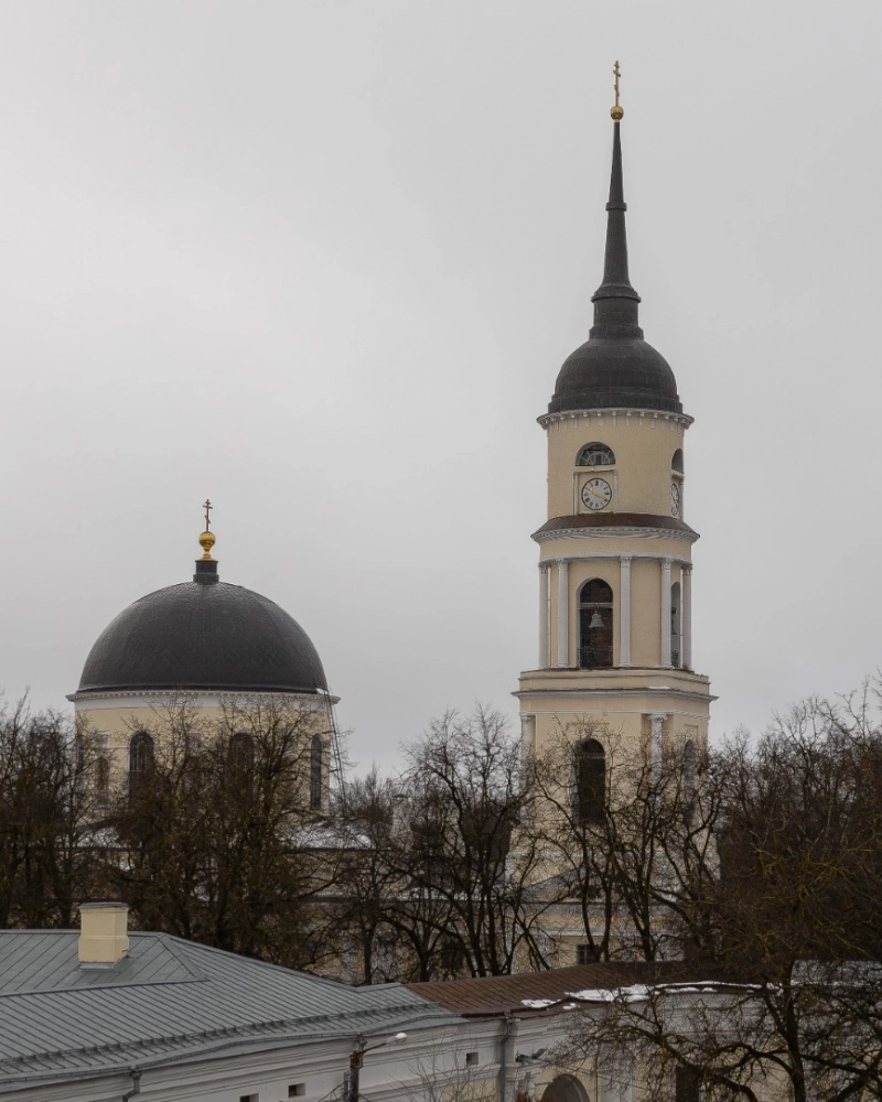 Архитектор Иван Ясныгин завершил строительство грандиозного Свято-Троицкого кафедрального собора.