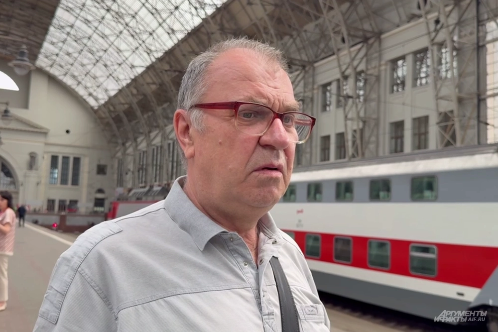 «Машинист все». Пассажиры сошедшего с рельс поезда — в Москве, все в шоке