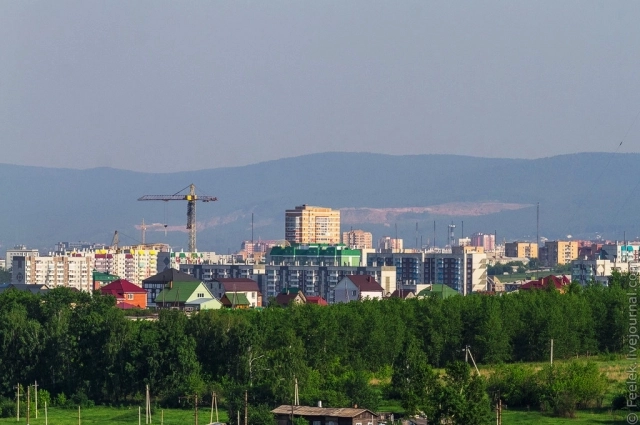 Жителям густонаселенных районов и новостроек повезло меньше всего — там спрос на подключение интернета выше всего.