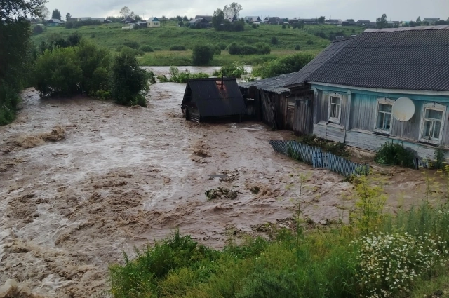 Вода прибавлялась с каждой минутой.
