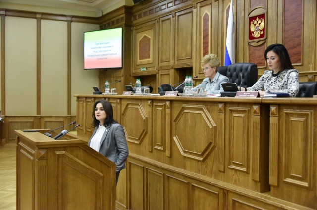 Наиболее яркие достижения в области благотворительности представили 21 октября в Госсовете Татарстана на заседании объединения женщин-депутатов «Мэрхэмэт-Милосердие». 