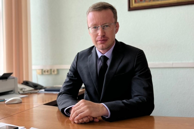 Николай Сергеев работает в министерстве образования 13 лет.