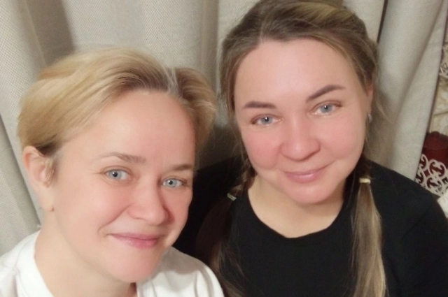 Слева Елена, справа Наталья