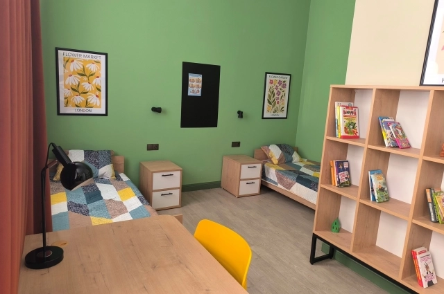 В спальнях уютно, при этом обстановка не перегружена лишними деталями.