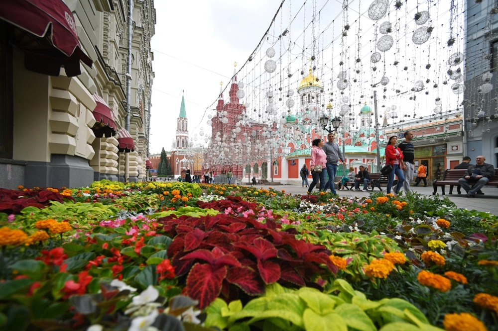 Никольская улица.