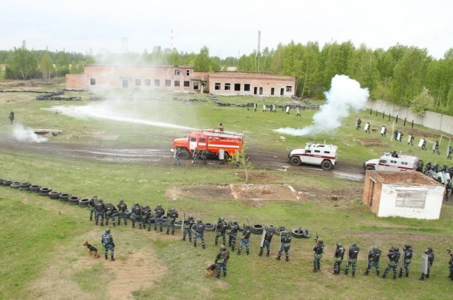 Учения здесь — ежедневные и разносторонние: физическая, боевая, тактическая, специальная подготовка.