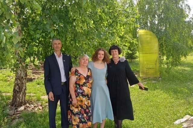 Полина решила продолжить династию педагогов.
