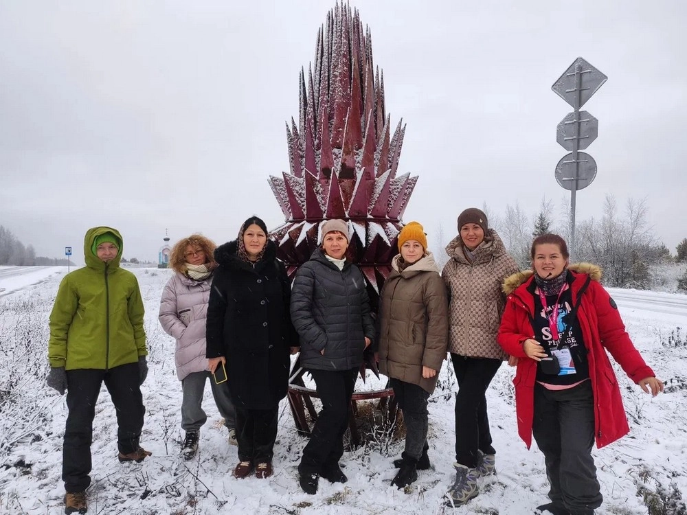 На экскурсии в Молёбке.  Ксения Батырова