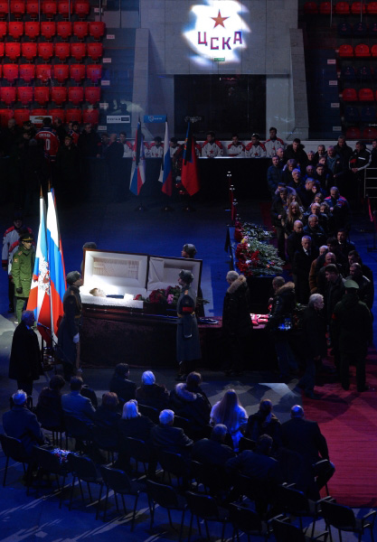 Церемония в память о советском хоккеисте, заслуженном тренере СССР Викторе Тихонове