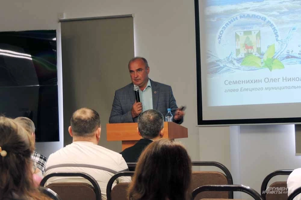 Глава Елецкого района Липецкой области Олег Семенихин.