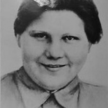 Валентина Похоронена на центральной площади деревни Дармитцель.
