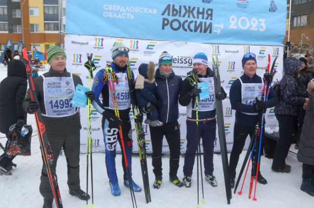 «Лыжня России» собрала на старте в Академическом спортсменов всех возрастов