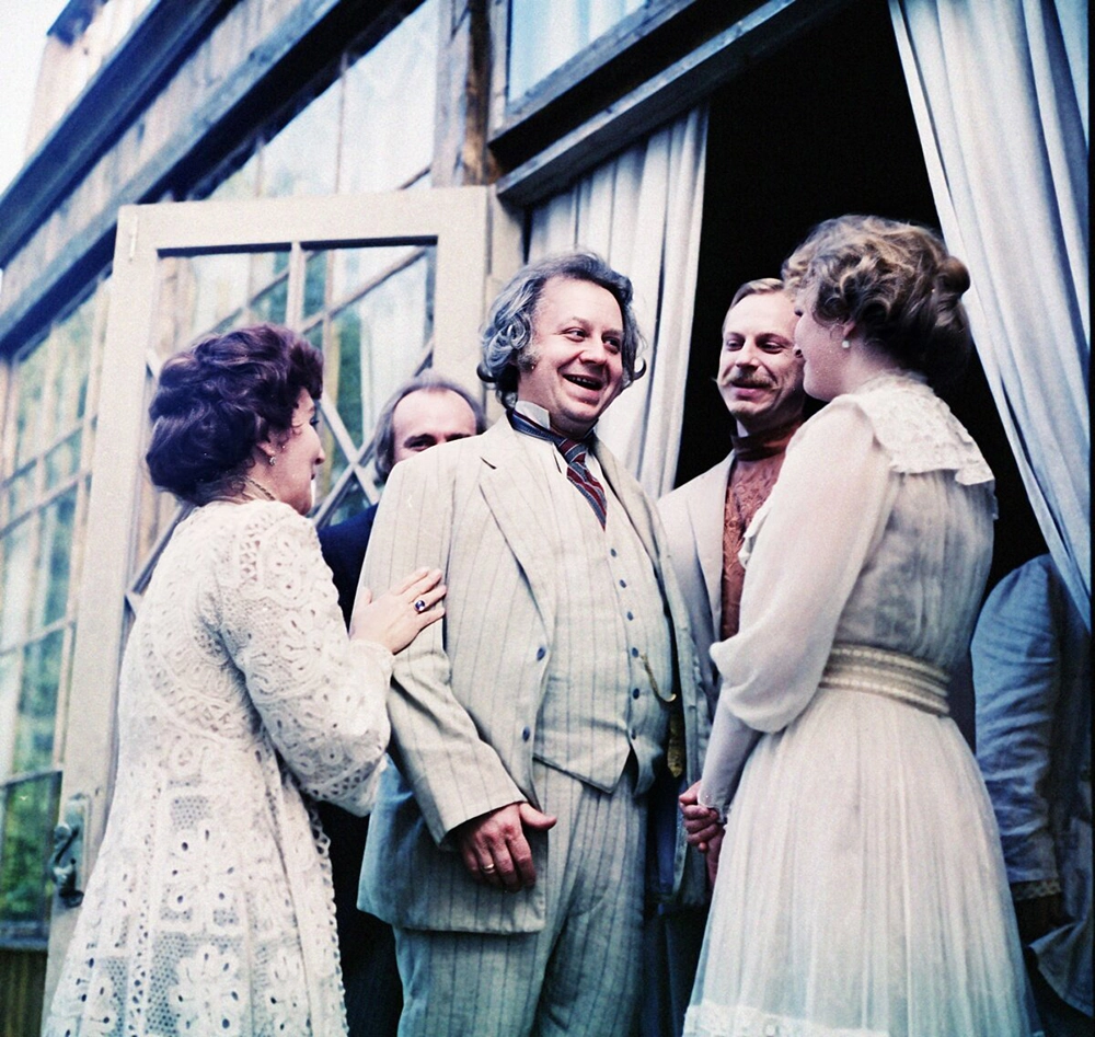 «Неоконченная пьеса для механического пианино» (1977).