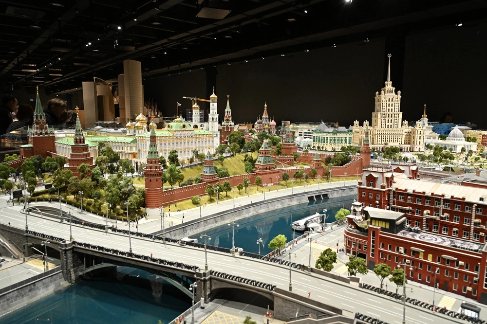 Миниатюры выполнены с поразительной точностью.