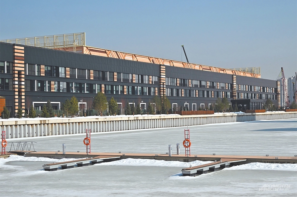 Московская верфь расположена на&nbsp;Меловом мысе в&nbsp;Нагатинском Затоне.