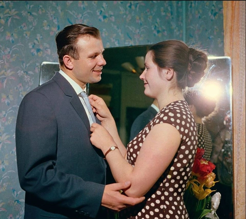 Юрий Гагарин с женой Валентиной