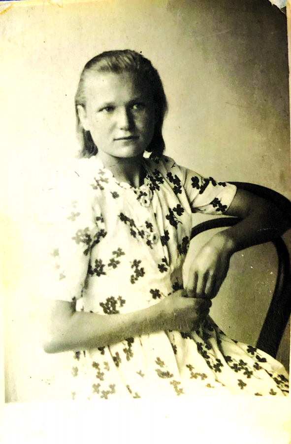 На фото - Мария Фёдоровна Пашникова в 1948 году.