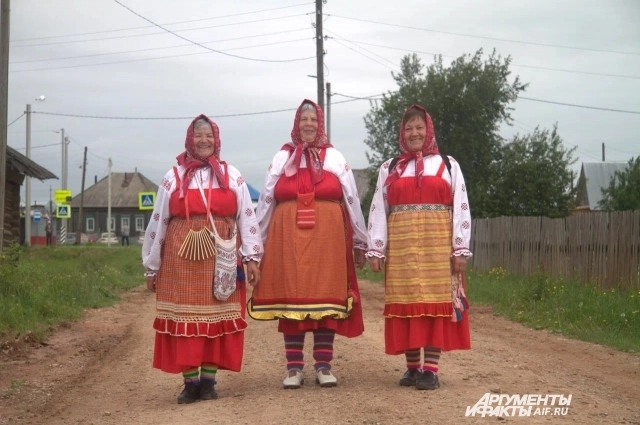 Фольклорный коллектив «Самородки» из села Коса.