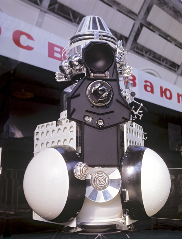 Автоматическая межпланетная станция «Венера-3». Павильон «Космос». Выставка достижений народного хозяйства СССР.
