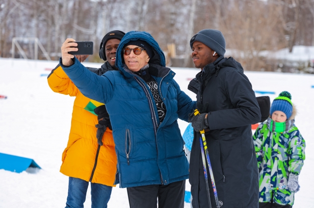 В Дне спорта «На лыжи!» приняли участие студенты из Гвинеи и Ямайки.