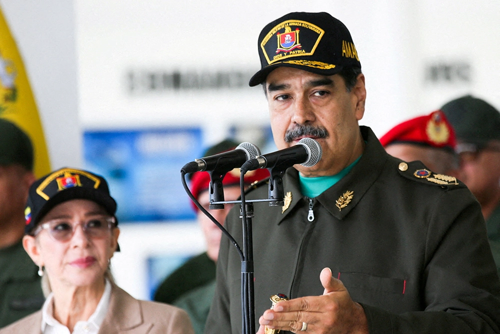 Президент Венесуэлы Николас Мадуро с супругой Силией Флорес.