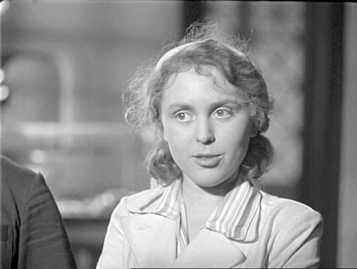 Валентина Караваева в фильме «Будни», 1940 г.