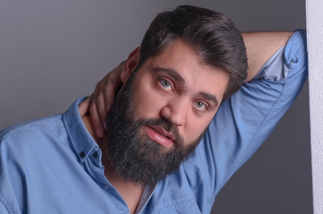 «Рассказывать про себя — это девяносто процентов не классно». Антон Бутаков о цене режиссуры