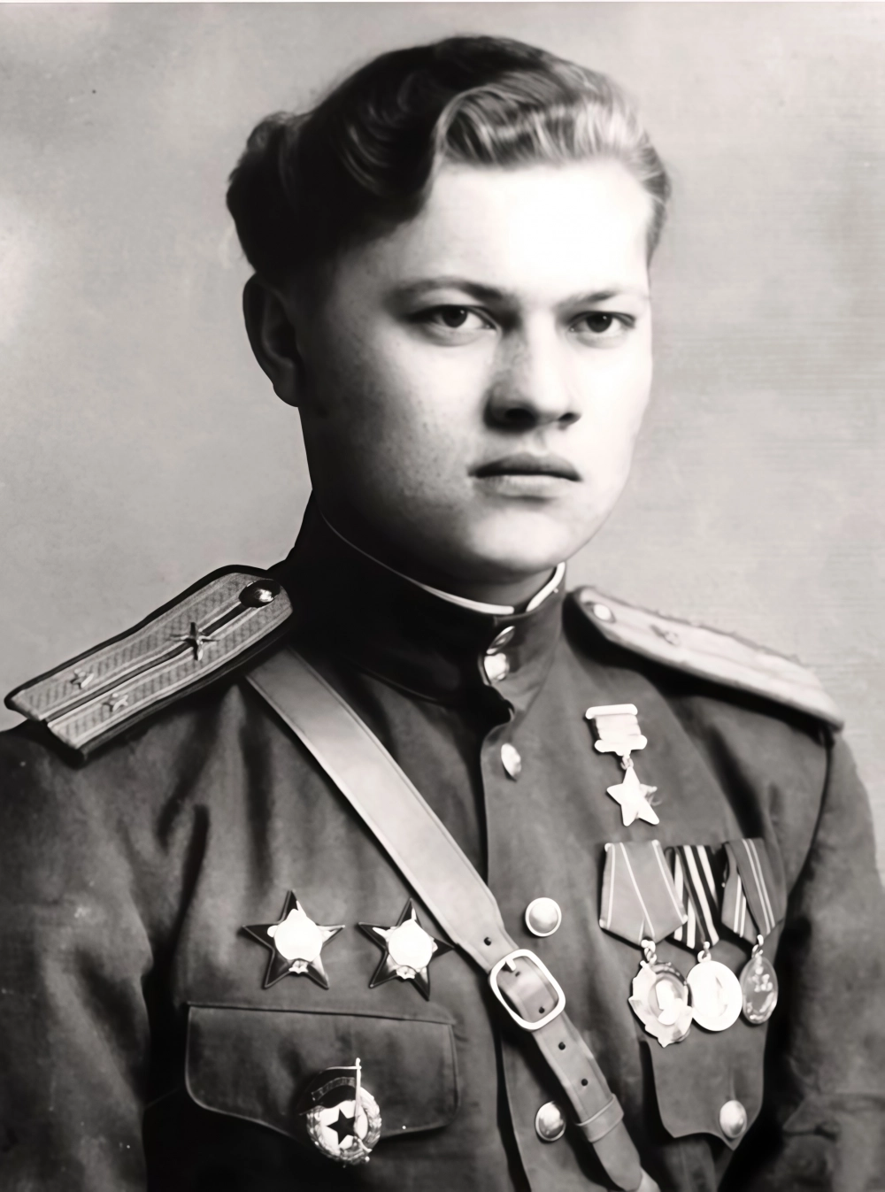 Михаил Борисов