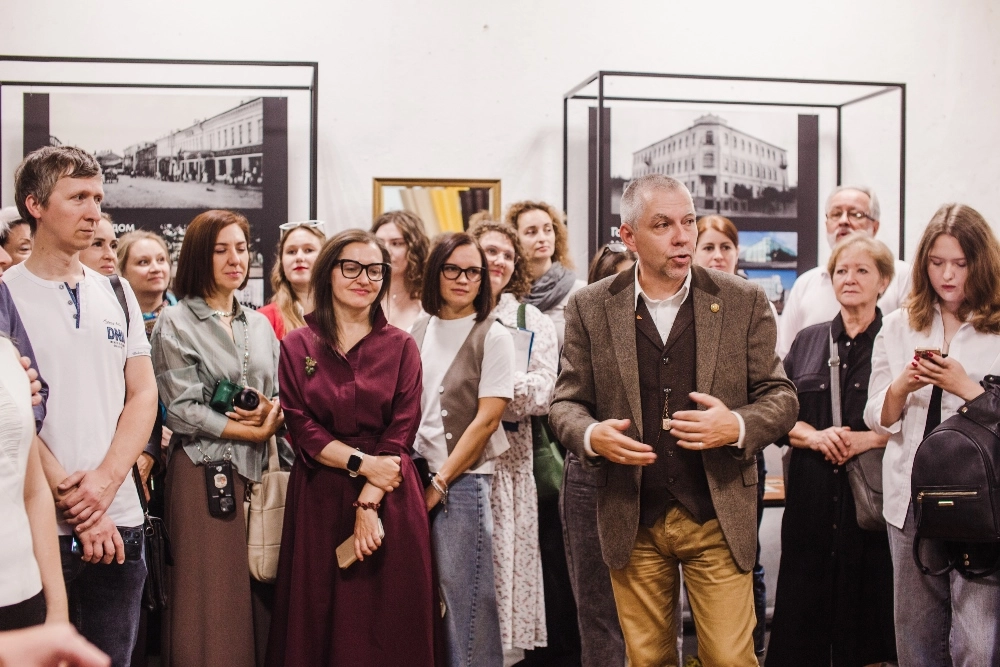 Выставка в Фотодоме