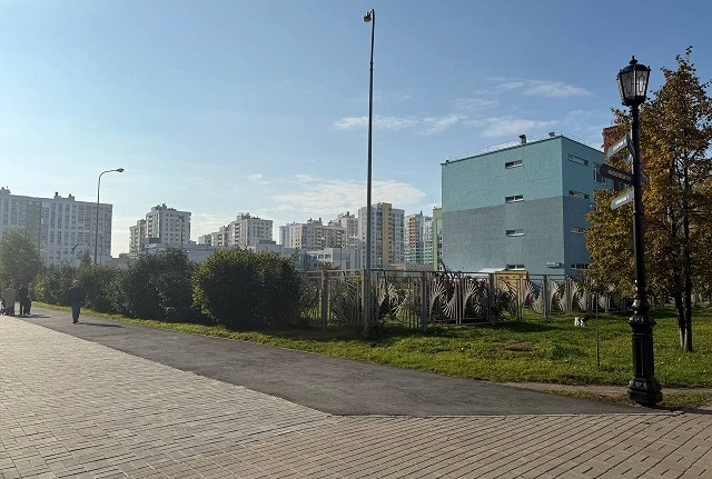 В Академическом районе восстановили 4 тысячи квадратных метров дорожек