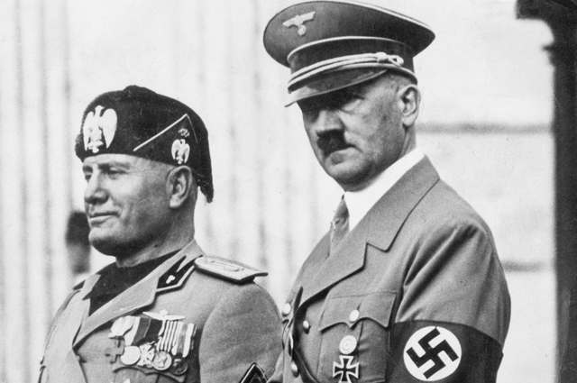 Бенито Муссолини и Адольф Гитлер. Берлин. 1937